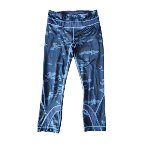 Lululemon Multicolor Camo Stretch Pull On Athletic Cropped Leggings 965 Size 4 - Picture 1 of 6